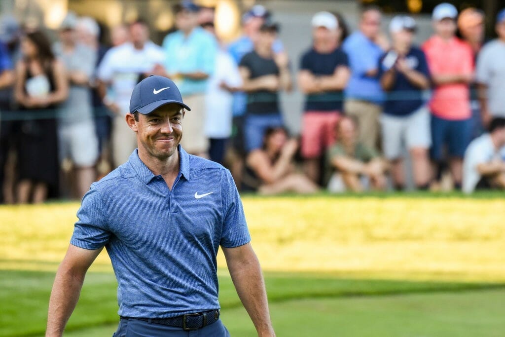Rory edges closer to the front in Boston