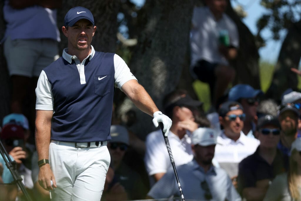 McIlroy loses gloss from a great second round with three closing bogeys