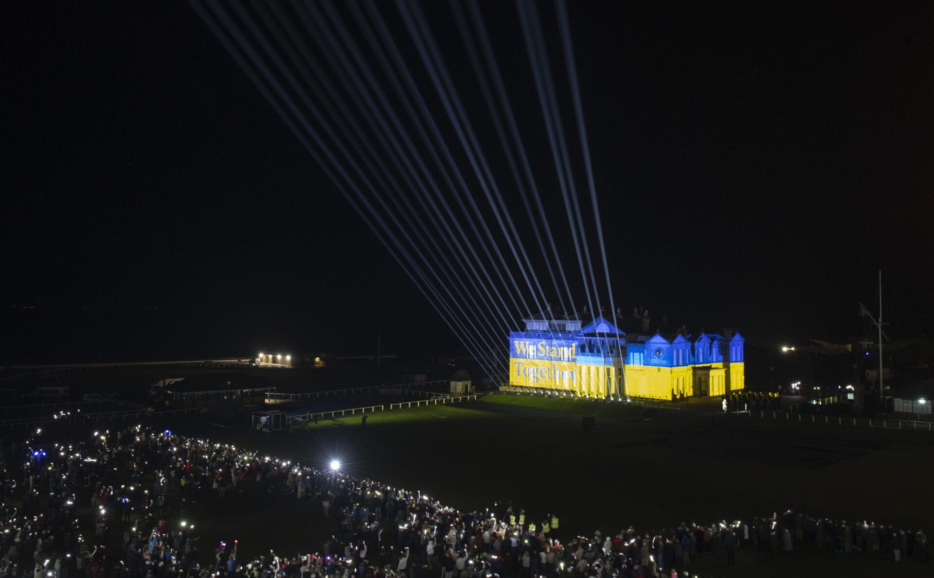 Spectacular St Andrews light show continues countdown to The 150th Open