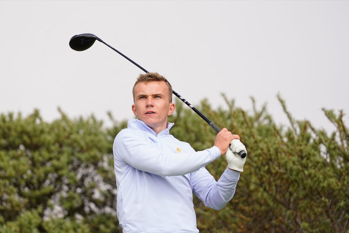 Moran emerges from the mist with a one-shot lead at The Island