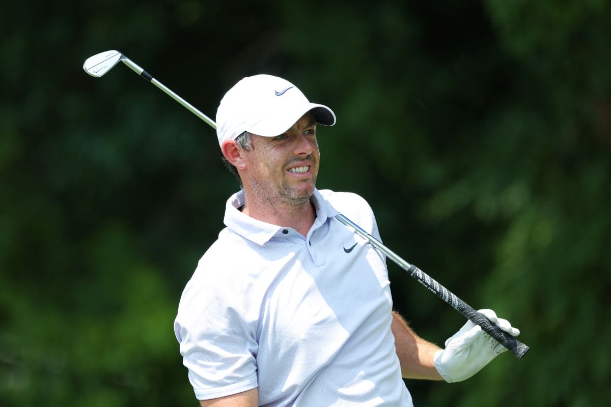 Injured McIlroy digs deep to keep FedExCup hopes alive - Irish Golfer  Magazine